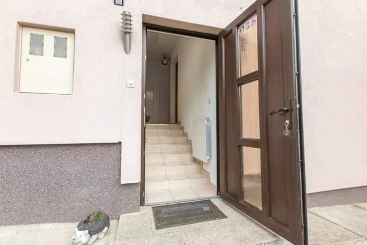 Apartman Sunny Lika Gospic Exterior photo